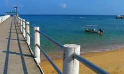 Paya beach pier